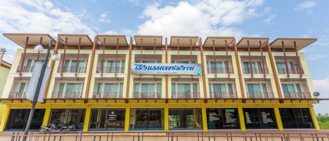 Phet Ngam Hotel Mae Sai Exterior photo